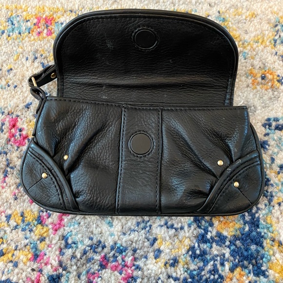 Juicy Couture Wristlet - Picture 2 of 6